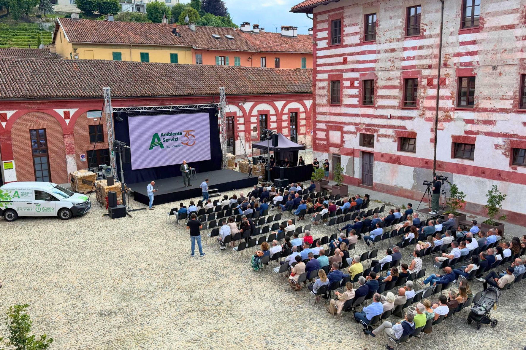 Organizzazione eventi aziendali: Ironika per Ambiente Servizi